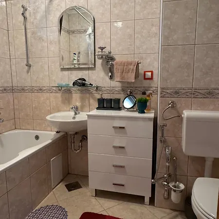 Apartamento Ajla *