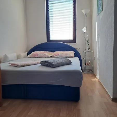 Ajla Appartement *