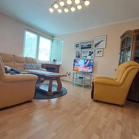 Ajla 公寓 *